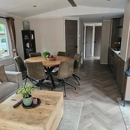 Chalet Roosje Hoenderloo